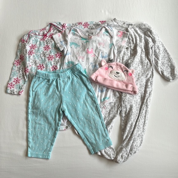 5-Piece Carter's Baby Girl Winter Snowflake Set Size 9 Months - Picture 1 of 14